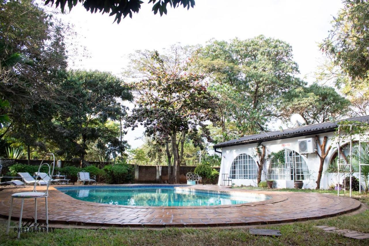 The Ad Lib Executive Lodge Lilongwe Exteriér fotografie