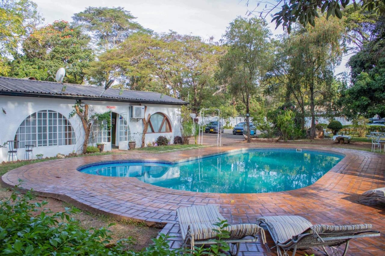 The Ad Lib Executive Lodge Lilongwe Exteriér fotografie